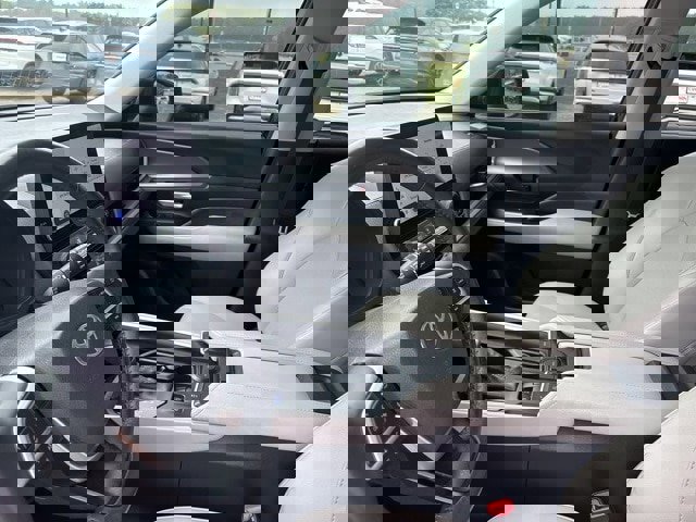 Used 2024 Toyota Grand Highlander XLE image 13