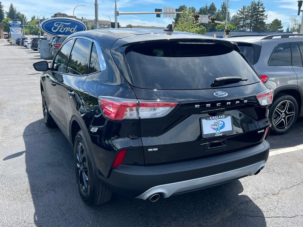 Certified 2022 Ford Escape SE w/ Convenience Package AWD/4WD image 9