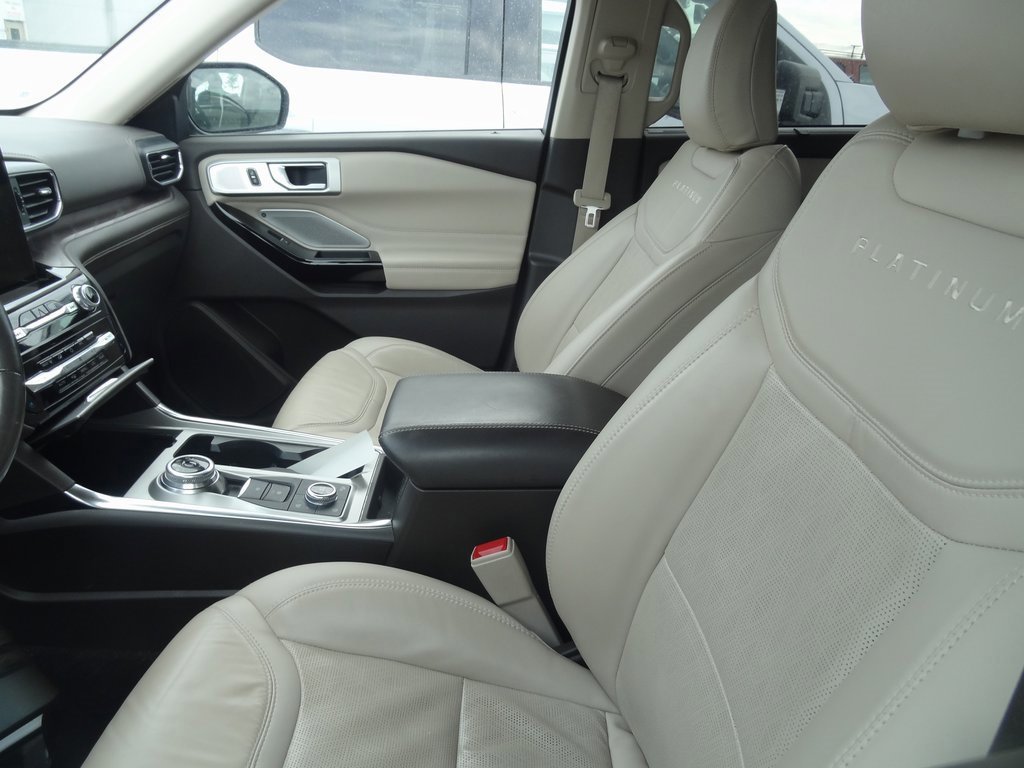 Certified 2022 Ford Explorer Platinum w/ Equipment Group 601A image 7