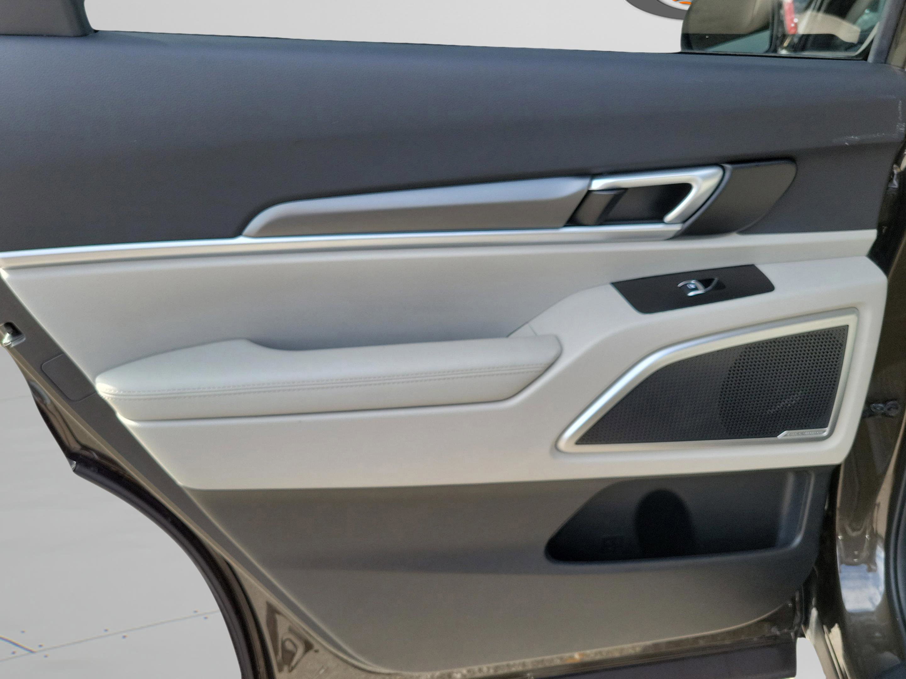 Used 2021 Kia Telluride S image 28