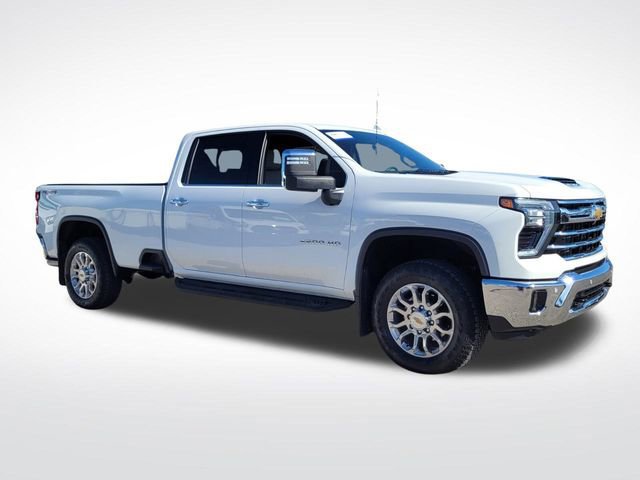 Used 2025 Chevrolet Silverado 2500 LTZ w/ LTZ Premium Package image 7