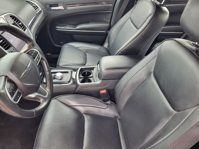 Used 2021 Chrysler 300 Touring L RWD image 27