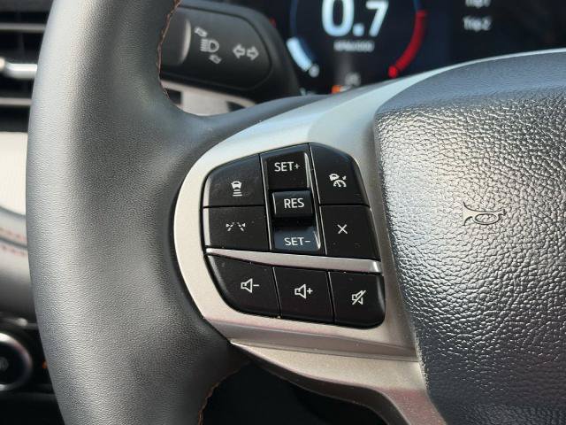 Certified 2025 Ford Explorer Active w/ Active Comfort Package RWD image 16