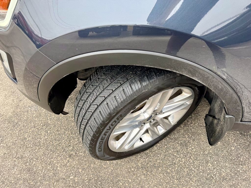 Certified 2017 Ford Explorer Limited image 38