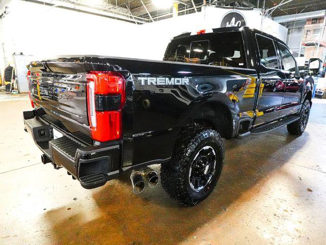 Certified 2025 Ford F350 Platinum w/ Tremor Off-Road Package AWD/4WD image 6