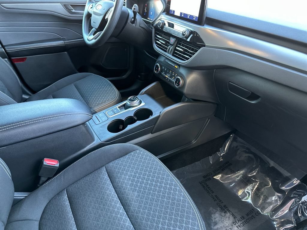 Certified 2025 Ford Escape Active FWD image 15