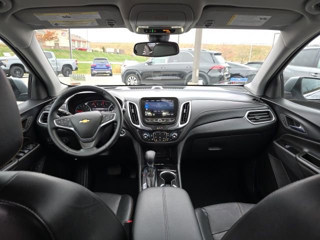 Used 2023 Chevrolet Equinox Premier image 14
