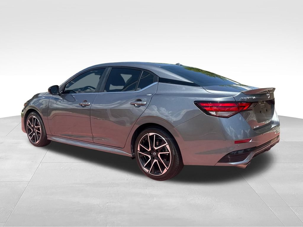 Used 2025 Nissan Sentra SR FWD image 5