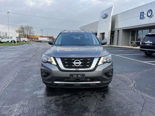 Used 2017 Nissan Pathfinder S image 2