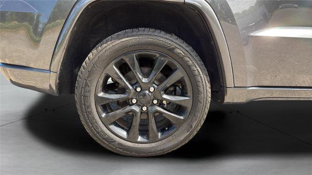 Used 2020 Jeep Grand Cherokee Altitude AWD/4WD image 25