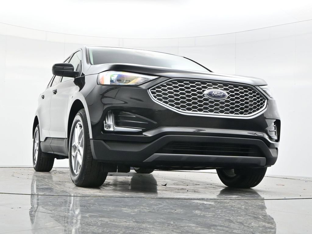 Certified 2024 Ford Edge SEL w/ Convenience Package image 45