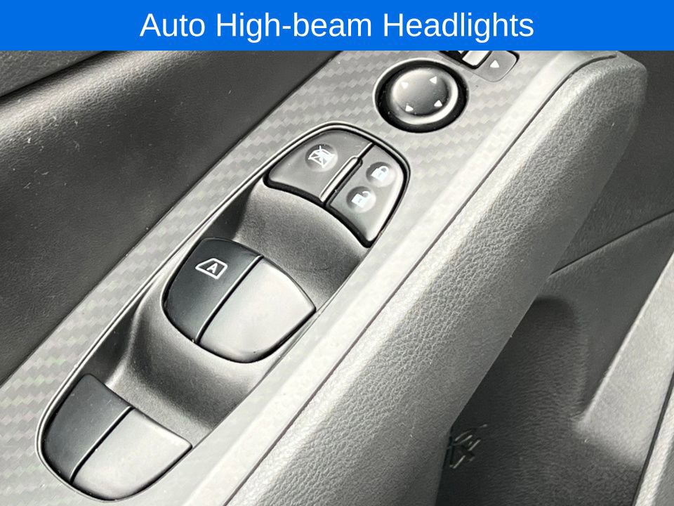 Used 2024 Nissan Altima 2.5 SV image 14