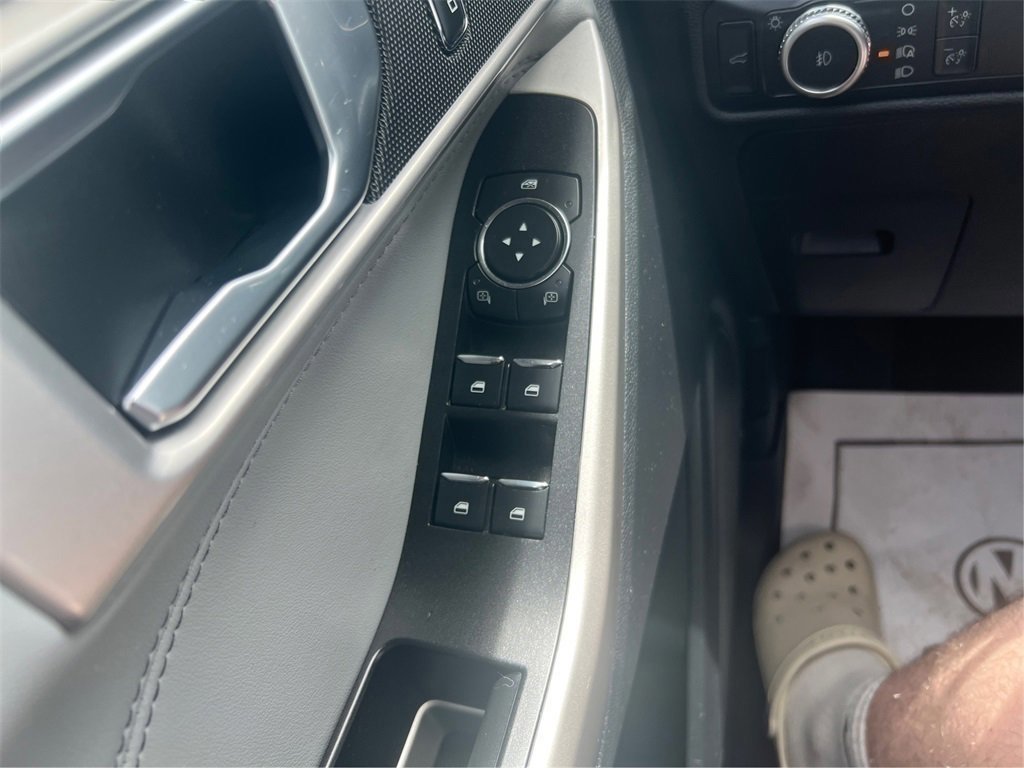 Certified 2022 Ford Explorer XLT w/ Equipment Group 202A image 26