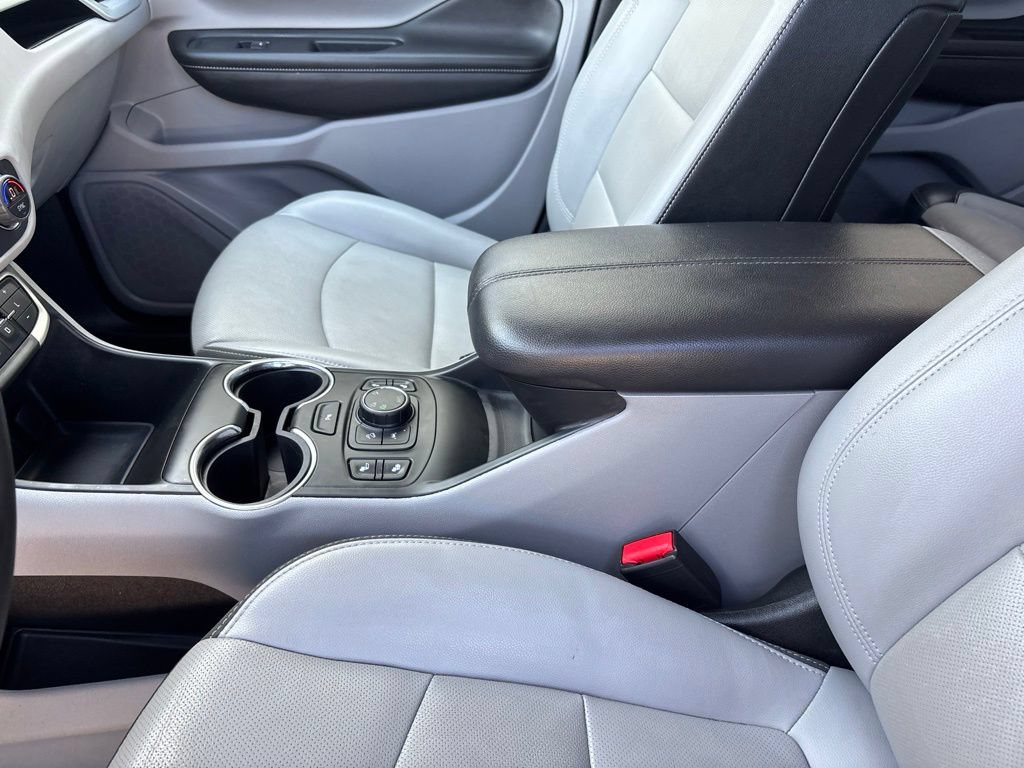 Used 2023 GMC Terrain SLT w/ Tech Package AWD/4WD image 25