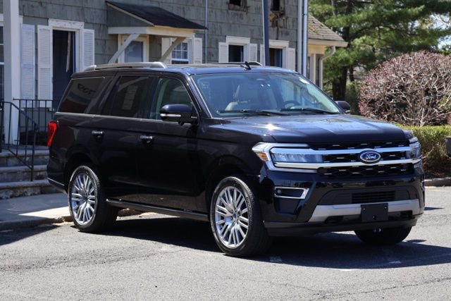 Certified 2023 Ford Expedition Limited AWD/4WD image 2