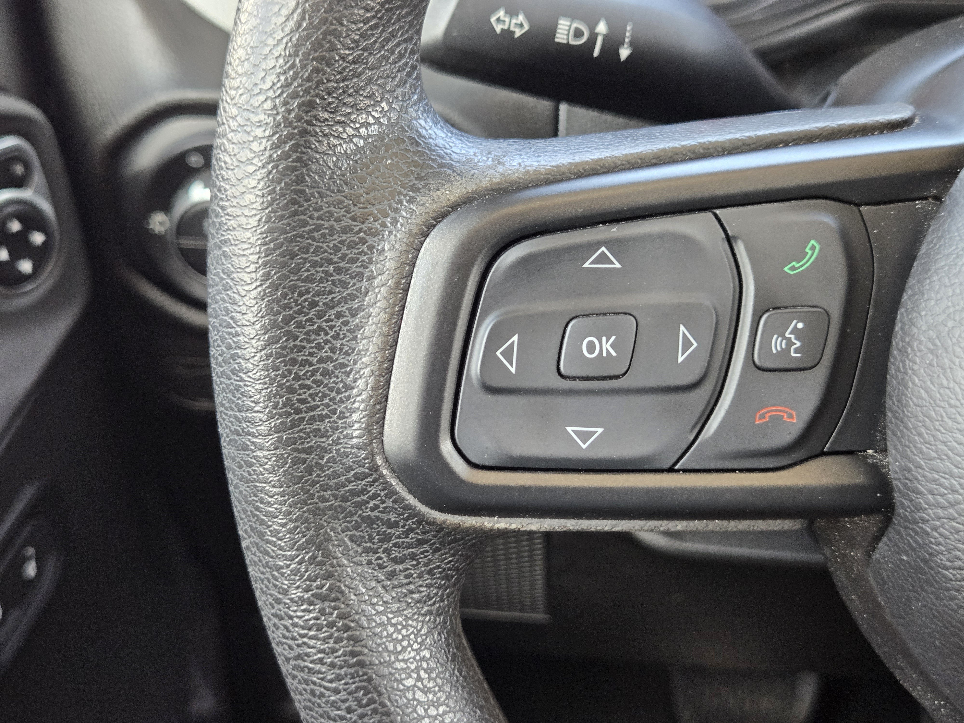 Used 2025 Jeep Gladiator Sport AWD/4WD image 26