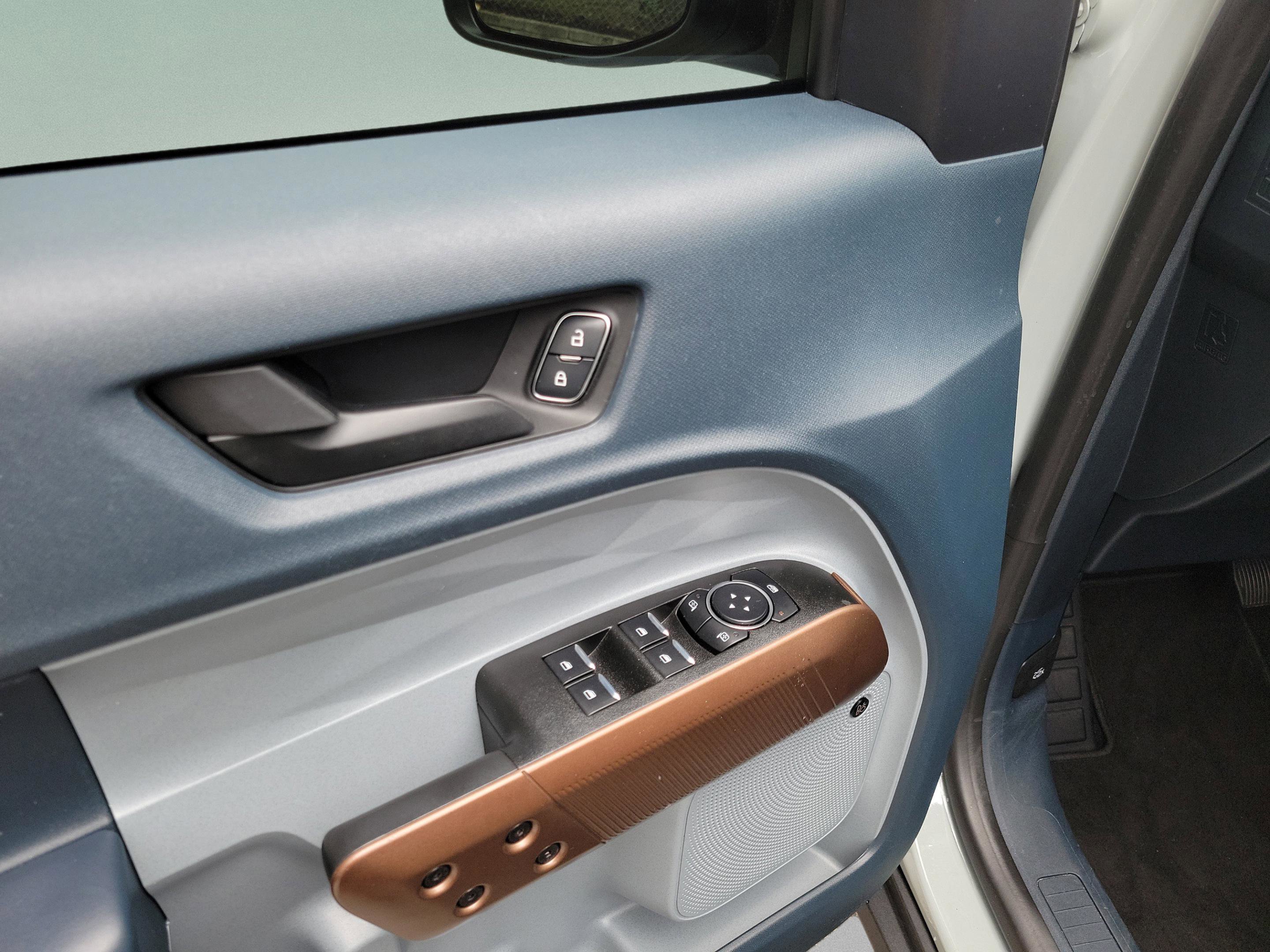 Certified 2024 Ford Maverick Lariat FWD image 15