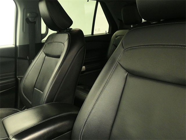 Certified 2023 Ford Explorer Limited w/ Equipment Group 301A image 22