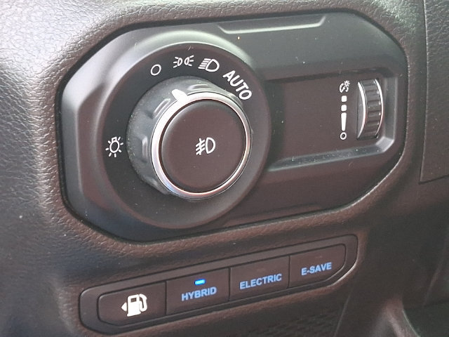 Used 2023 Jeep Wrangler Unlimited Rubicon 4xe AWD/4WD image 27