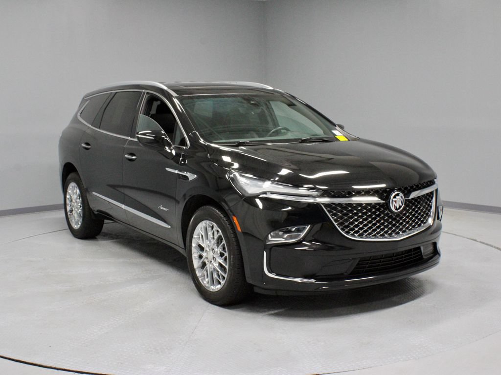 Used 2023 Buick Enclave Avenir w/ Avenir Technology Package AWD/4WD image 1