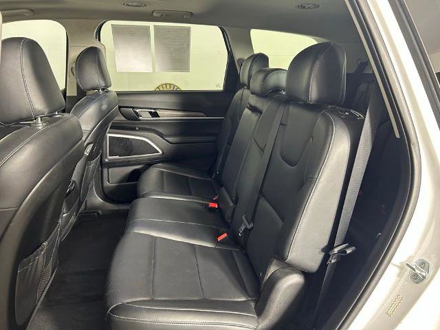 Used 2021 Kia Telluride EX AWD/4WD image 16