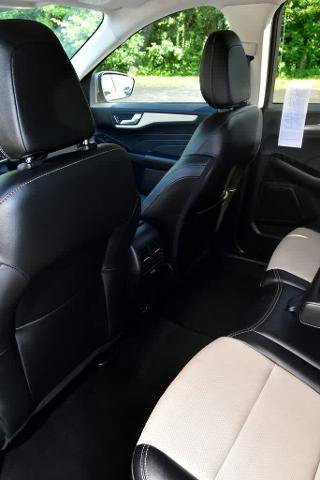 Certified 2022 Ford Escape Titanium w/ Titanium Elite Package FWD image 27