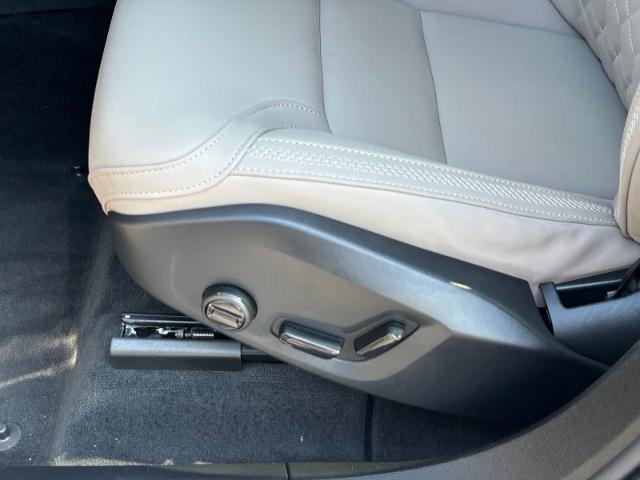 Used 2026 Volvo XC60 B5 Core w/ Climate Package AWD/4WD image 15