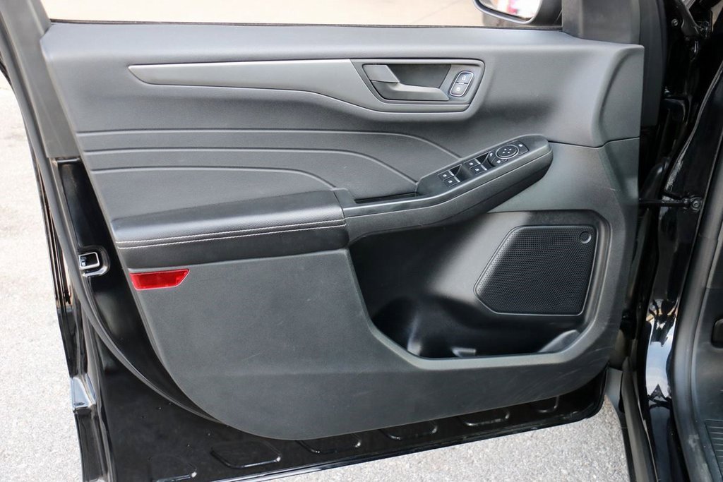 Certified 2025 Ford Escape Active image 15