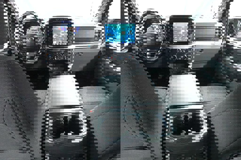 Certified 2022 Ford F150 XLT w/ Equipment Group 302A High image 11