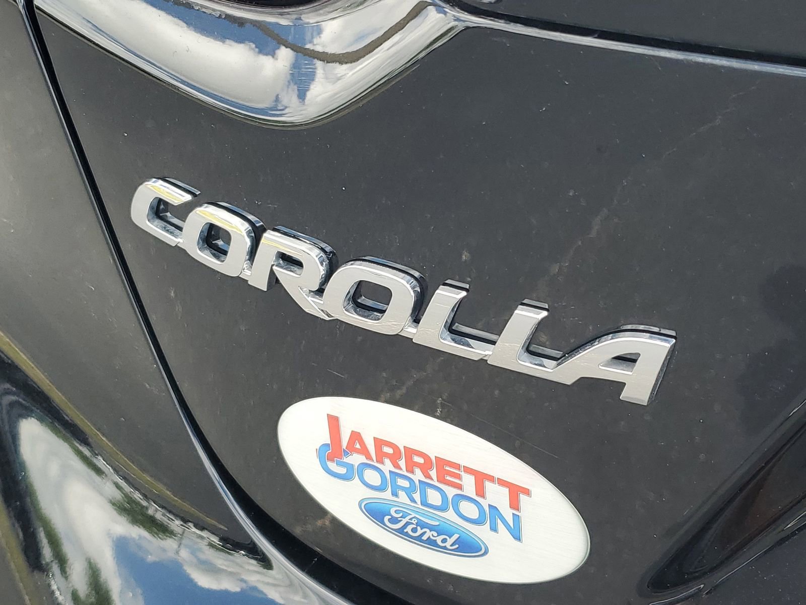 Used 2025 Toyota Corolla SE FWD image 6