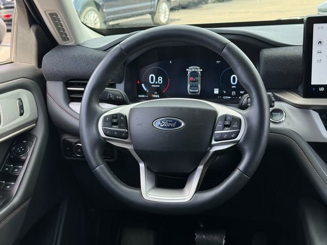 Certified 2025 Ford Explorer Active w/ Active Comfort Package AWD/4WD image 9