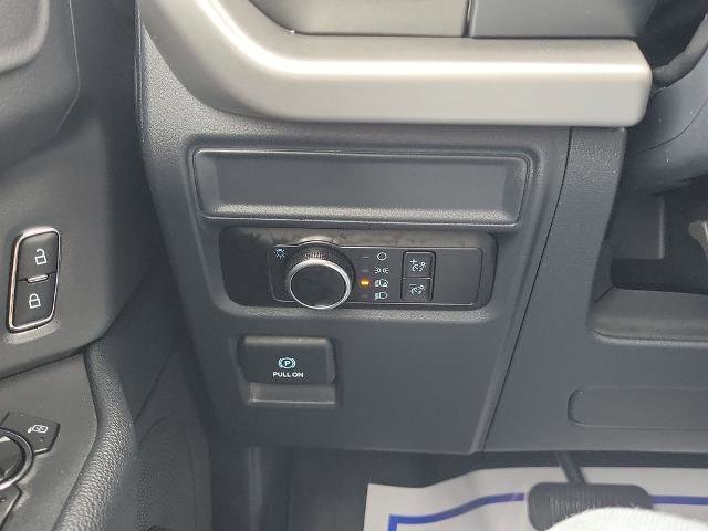 Certified 2023 Ford Expedition XLT image 25