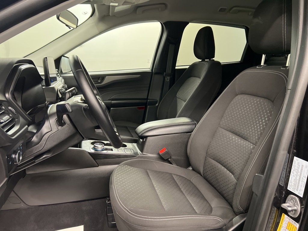 Certified 2024 Ford Escape Active image 25