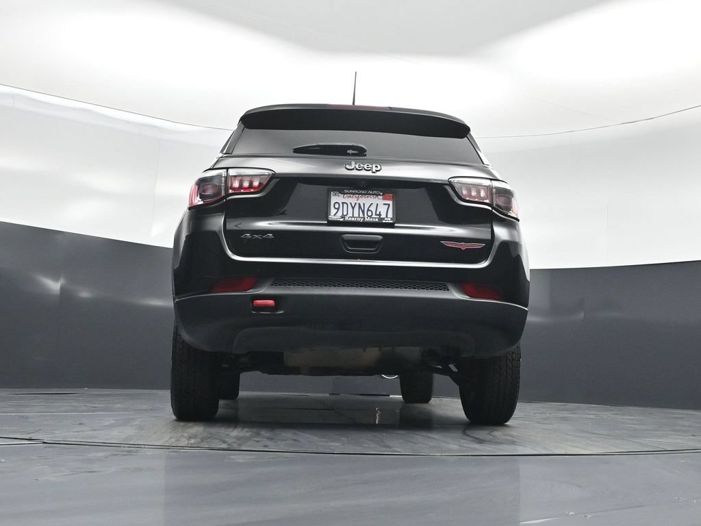 Used 2022 Jeep Compass Trailhawk AWD/4WD image 41