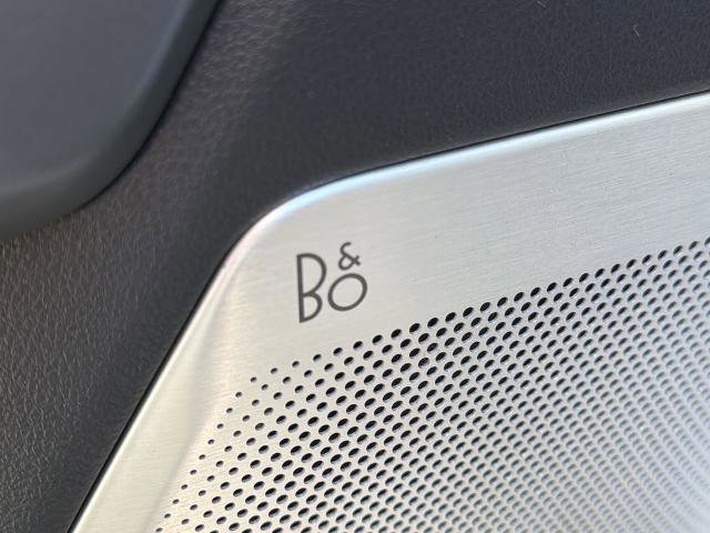 Certified 2022 Ford F150 Lariat w/ Equipment Group 502A High image 18