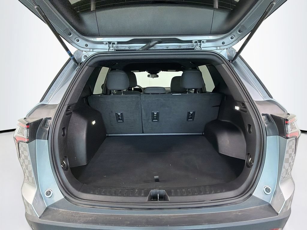 Used 2025 Chevrolet Equinox LT AWD/4WD image 28