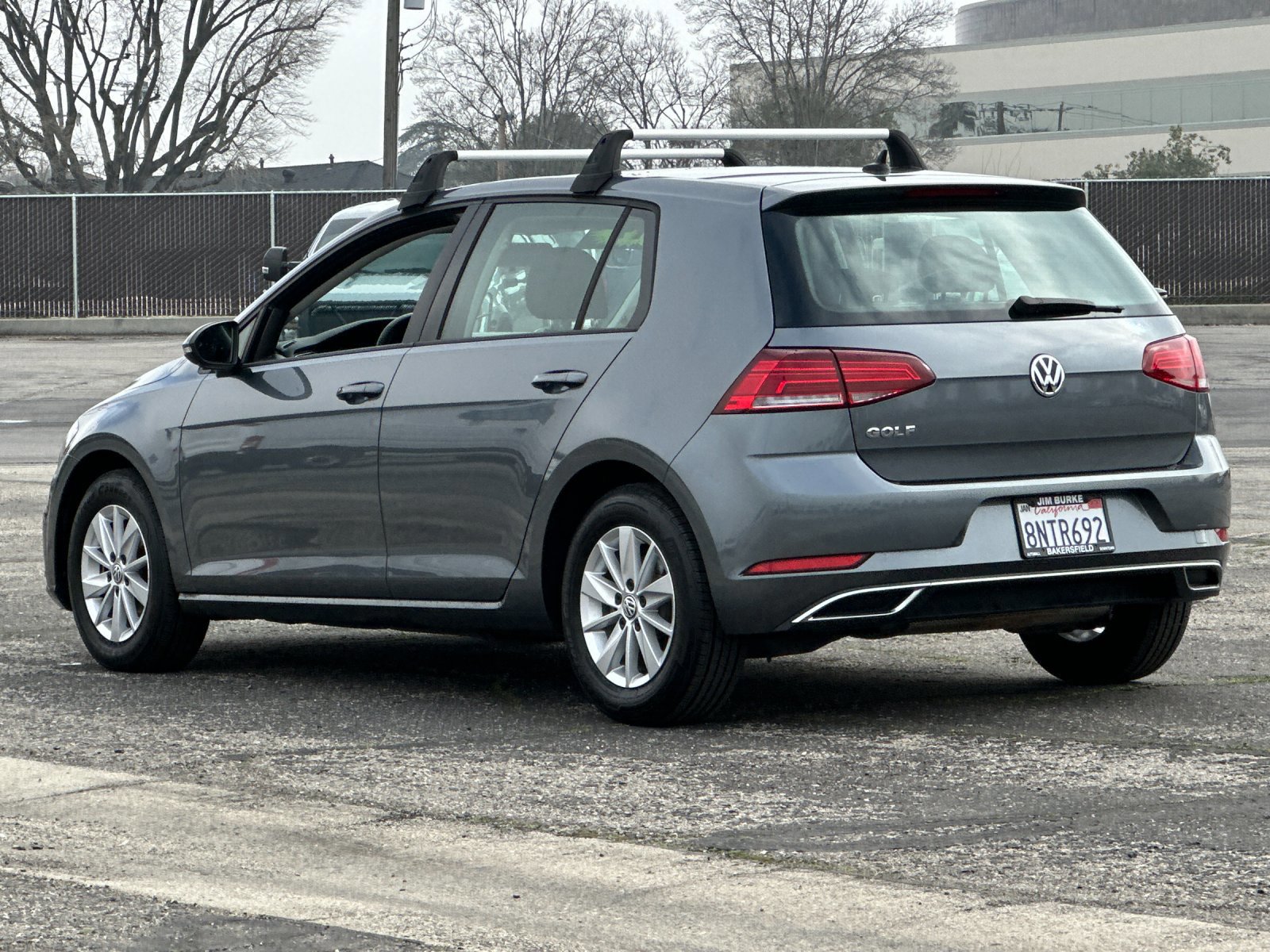 Used 2019 Volkswagen Golf image 3