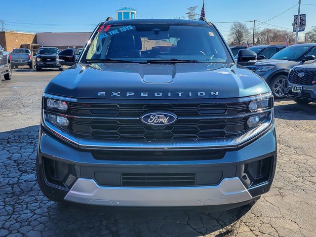 Certified 2025 Ford Expedition Platinum w/ Driver's Package image 9