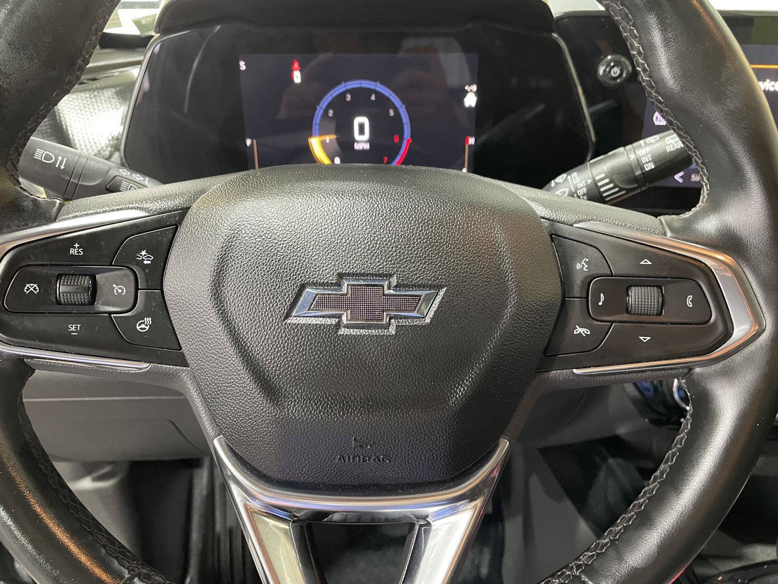 Used 2025 Chevrolet Trax ACTIV w/ Driver Confidence Package FWD image 22