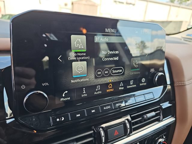 Used 2025 Nissan Pathfinder Platinum FWD image 26