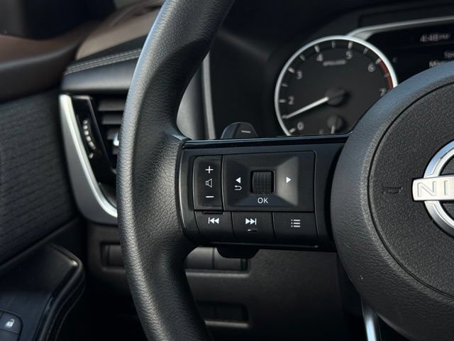 Used 2022 Nissan Rogue SV AWD/4WD image 9