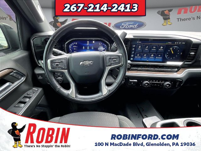 Used 2022 Chevrolet Silverado 1500 RST AWD/4WD image 11