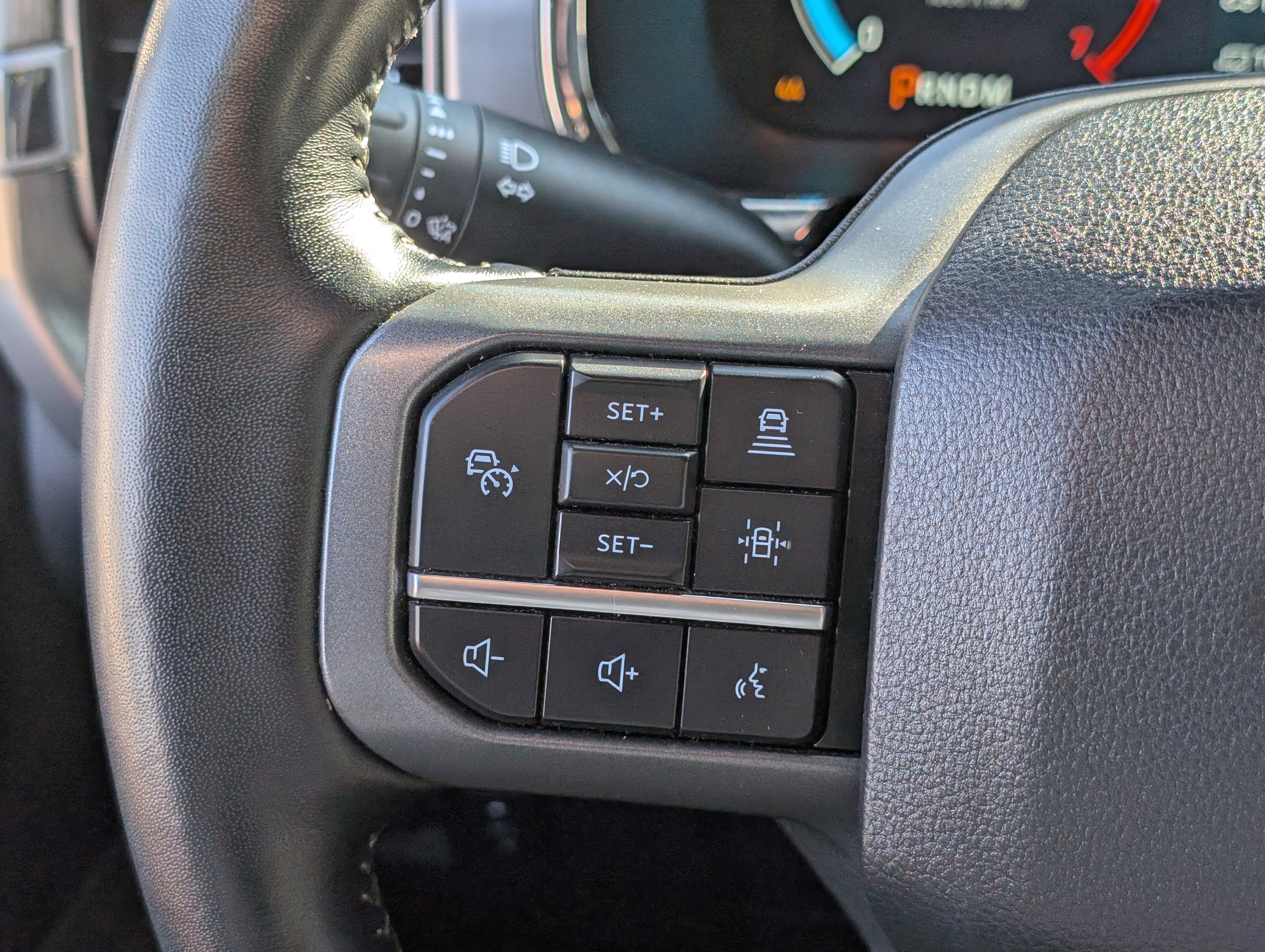 Certified 2022 Ford F150 Lariat w/ Equipment Group 502A High image 22