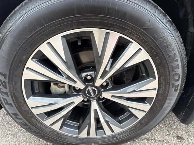 Used 2023 Nissan Rogue SV AWD/4WD image 10