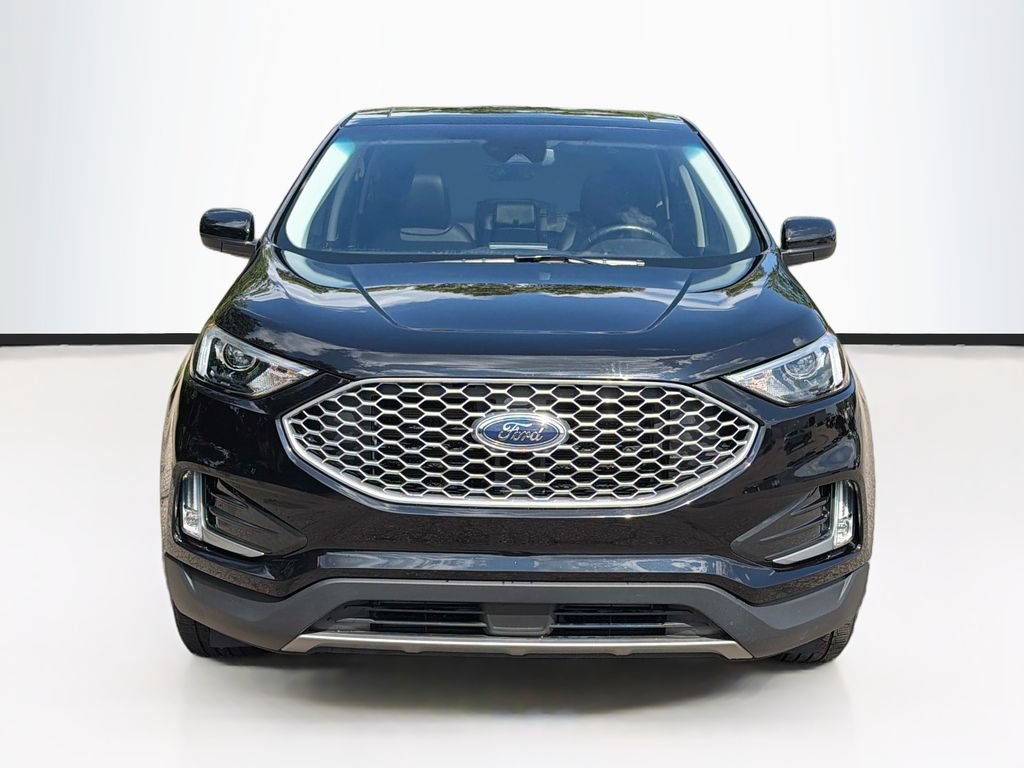 Certified 2023 Ford Edge SEL w/ Convenience Package AWD/4WD image 2