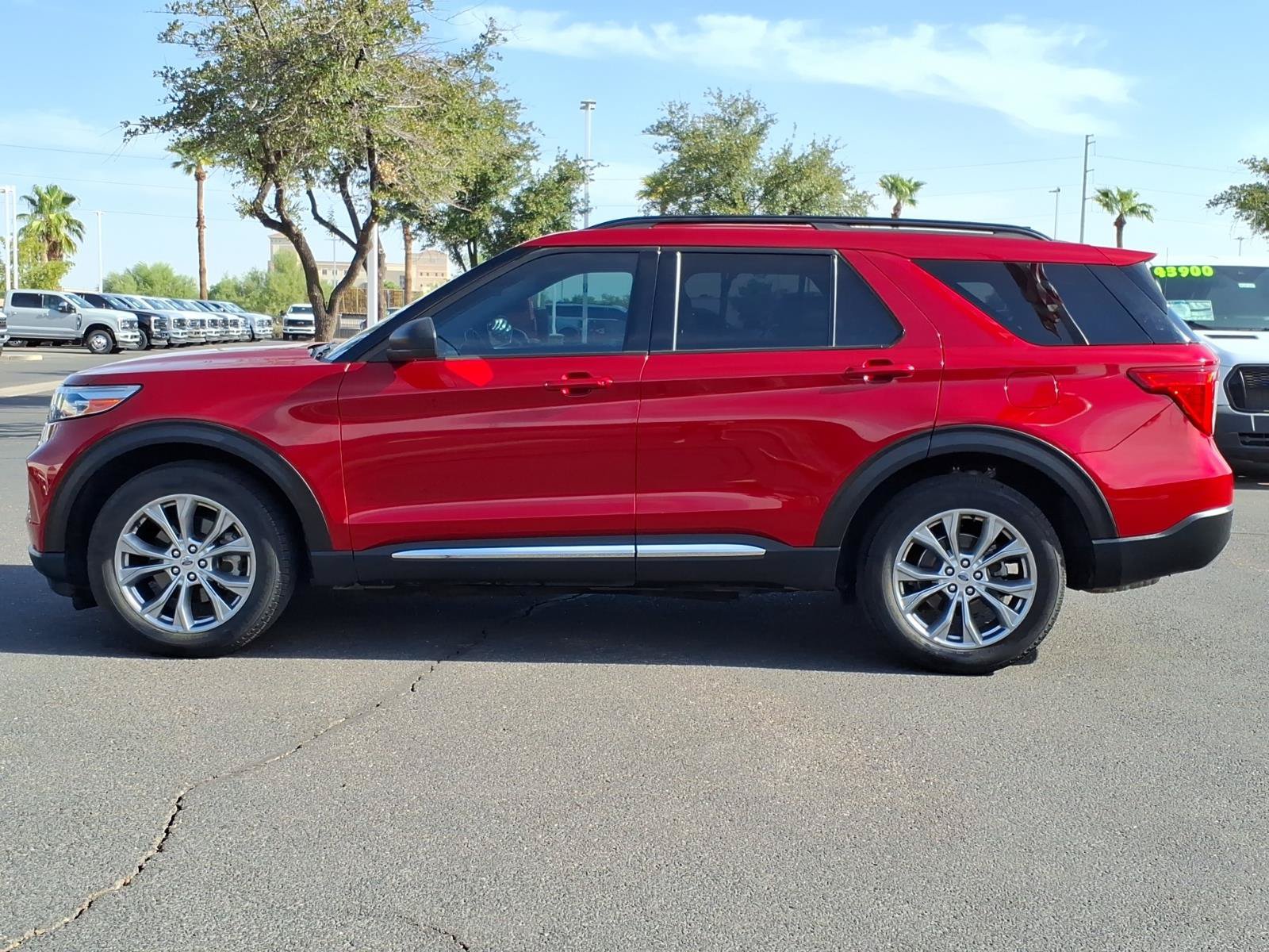 Certified 2023 Ford Explorer XLT w/ Equipment Group 202A AWD/4WD image 2