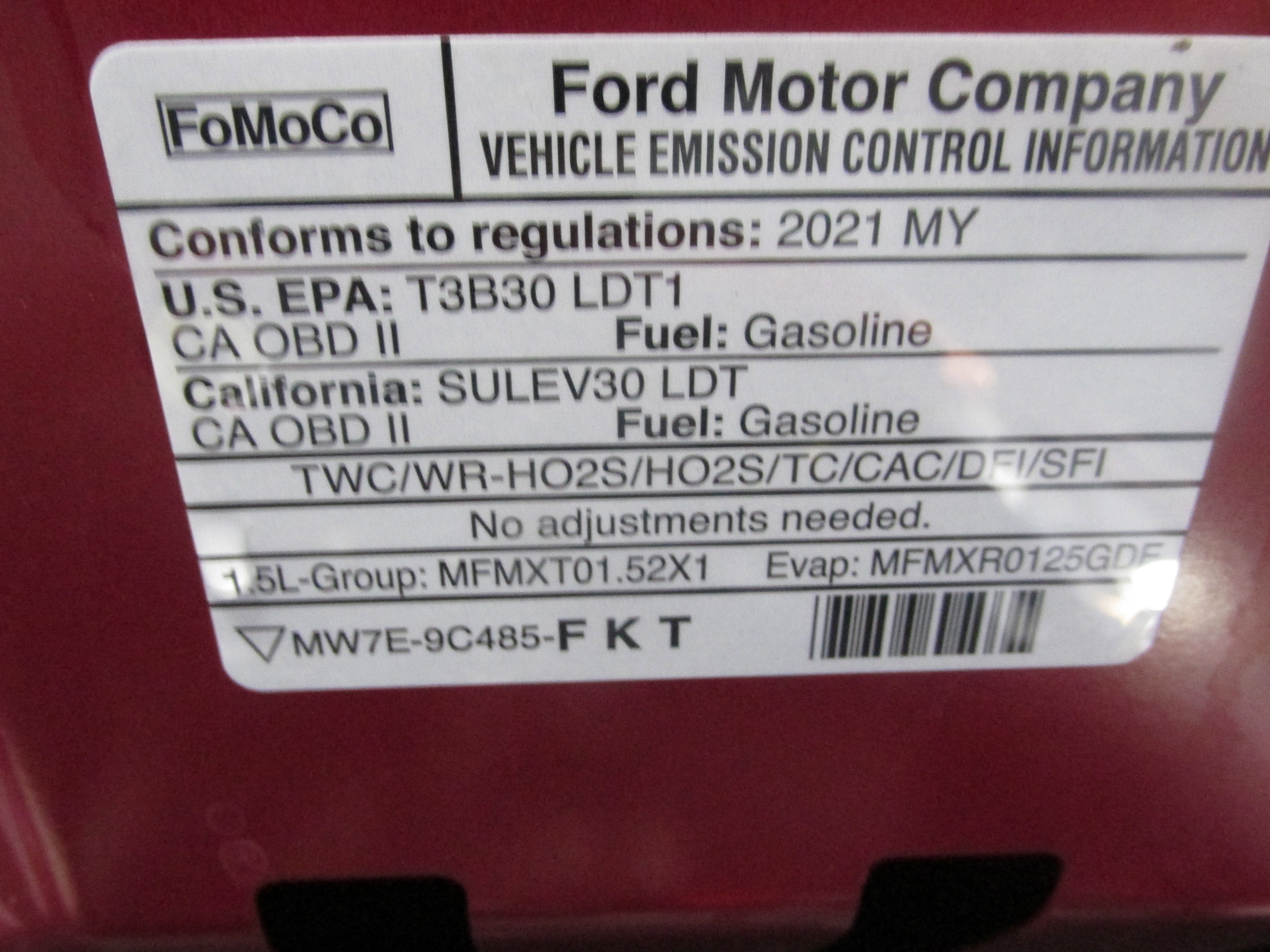 Certified 2021 Ford Escape SE w/ SE Sport Appearance Package image 39