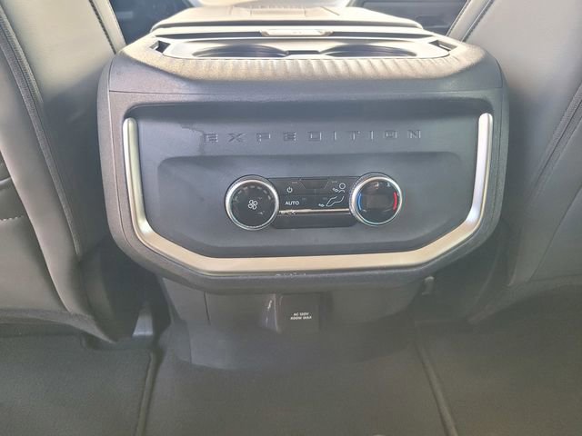 Certified 2025 Ford Expedition Active image 15