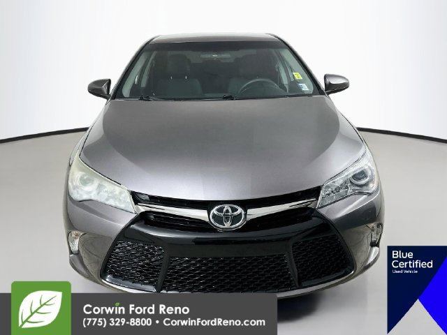 Used 2017 Toyota Camry SE w/ Protection Package (Q2) FWD image 2