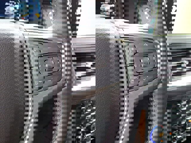 Used 2022 Chevrolet Suburban Z71 w/ Luxury Package image 14